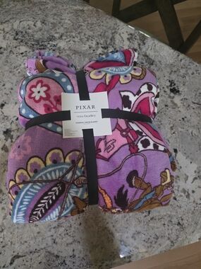 SOLD OUT Vera Bradley Toy Story Rodeo Blanket-NWT